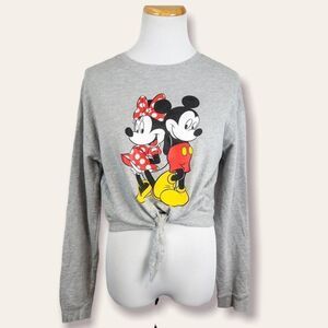 𝅺Disney Womens Grey Mickey Minnie Graphic Cropped Long Sleeve Size Small Tie